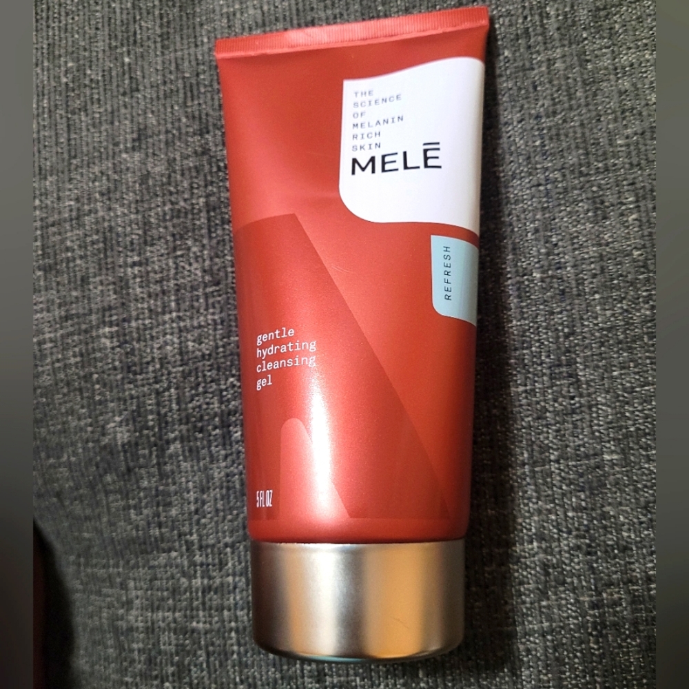 NEW MELE Gentle Hydrating Cleansing Gel. 5oz Tube.